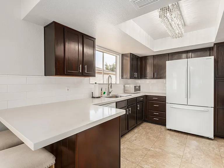 6326 E Carolina Dr — Photo 14
