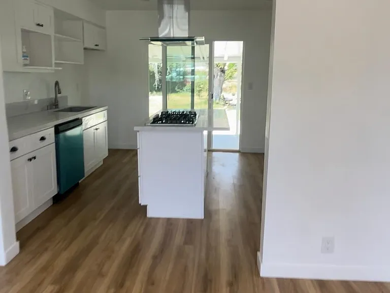 2113 Wesleygrove Ave — Photo 2