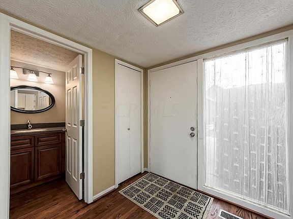 3rd image of 4842 Crazy Horse Ln