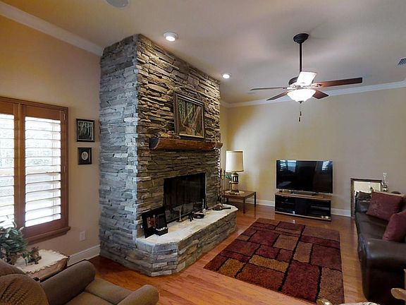 4th image of 14 N Laurel Creek Ct