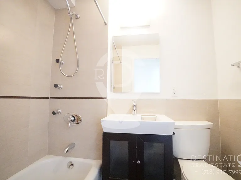 639 4th Ave #8D — Photo 7