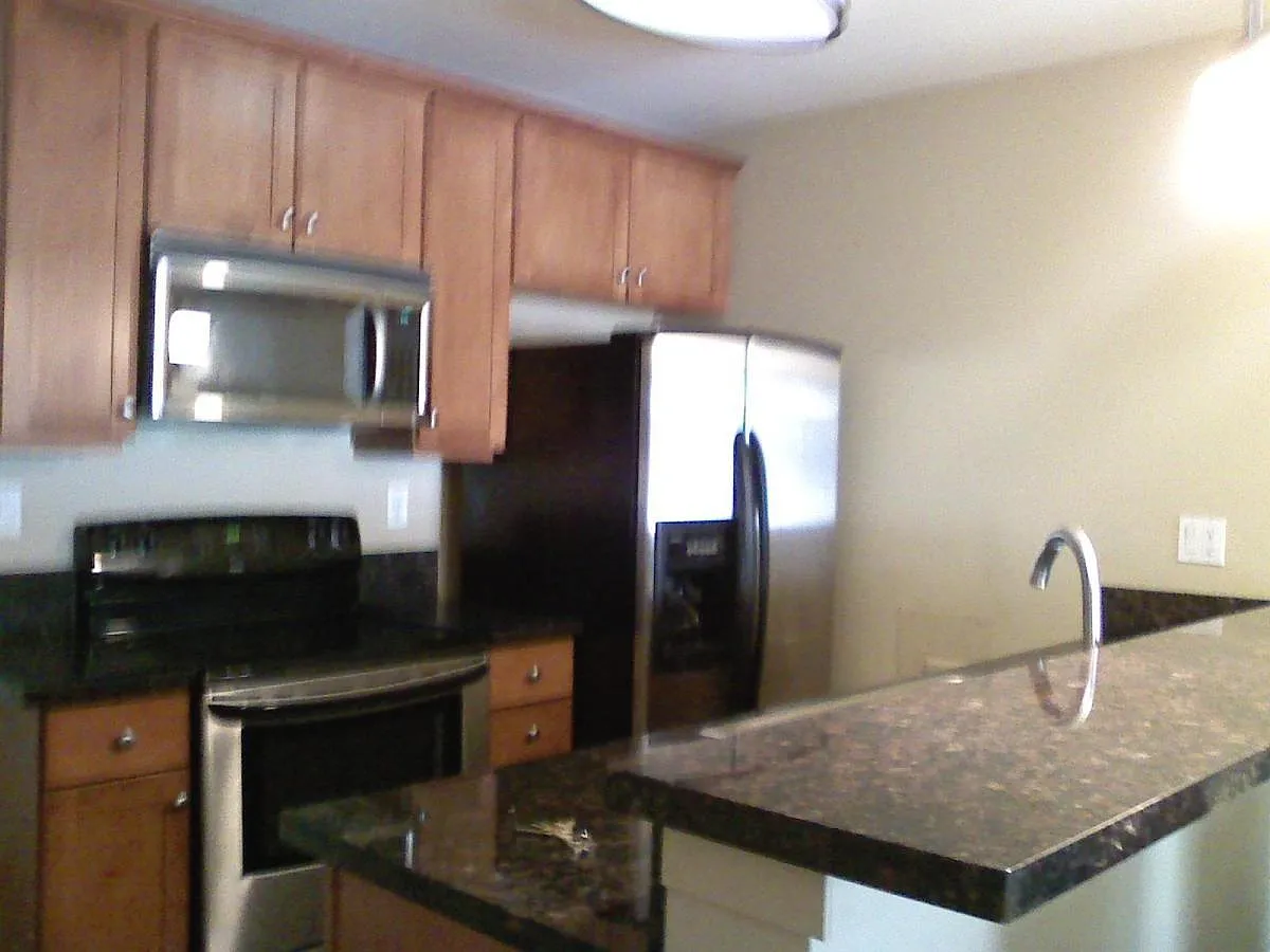 2 bed, 600 sqft, $950 — Photo 4