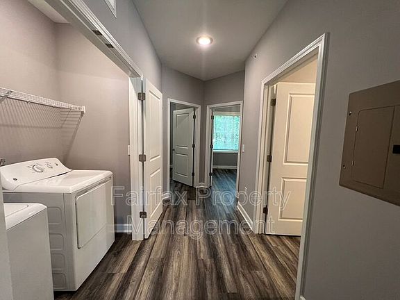 5th image of 518 Boone St APT 101