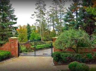 641 N Spring Mill Rd, Villanova, PA 19085