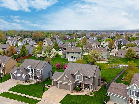 5th image of 4208 SW Camden Ridge Dr