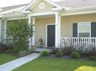 4 Travertine Cir, Savannah, GA 31419