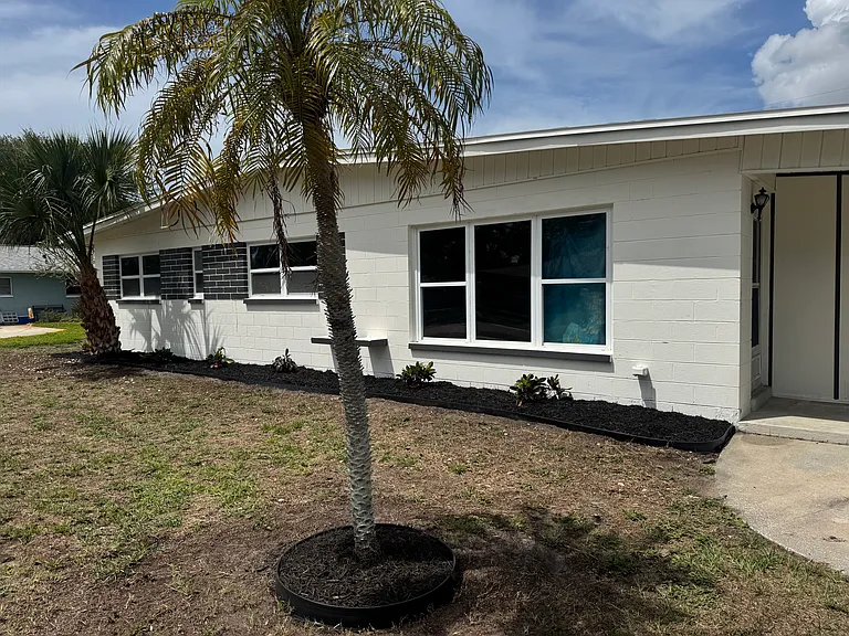 7197 Quincy Ln — Photo 1