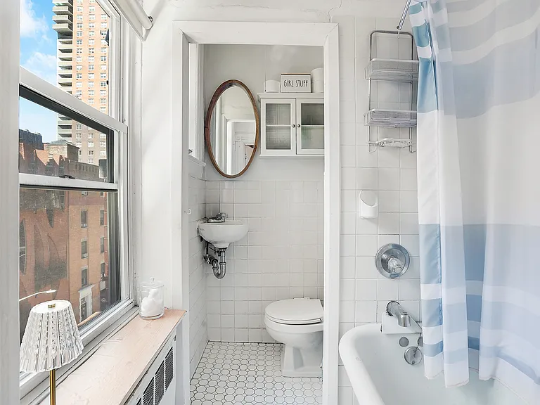 184 Franklin St #7 — Photo 8