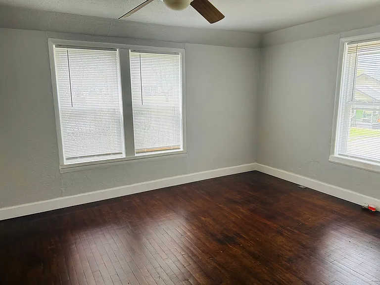 216 NE 4th St #218 — Photo 7