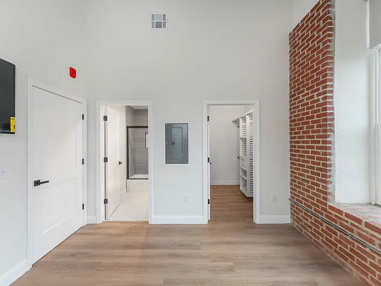 64 Mill St #9 — Photo 8