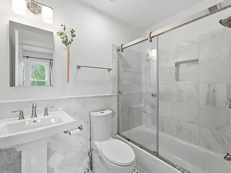 1340 Q St NW #23 — Photo 11