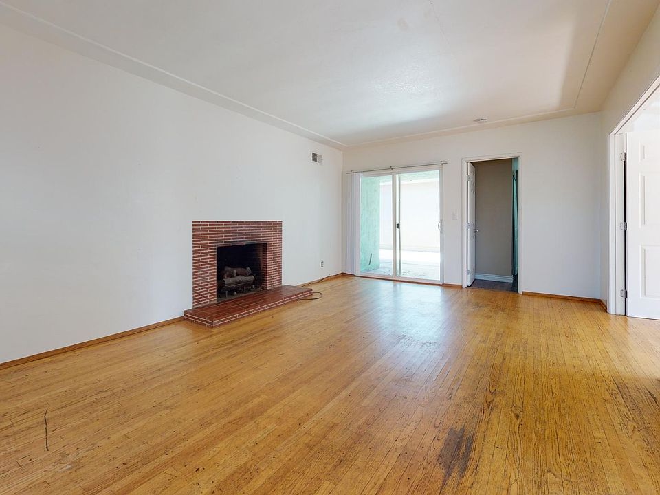 1st image of 5628-30 Dorothy Dr