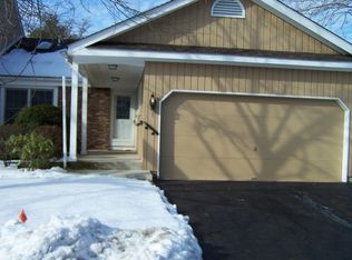 1 Deerfield Ct, Basking Ridge, NJ 07920