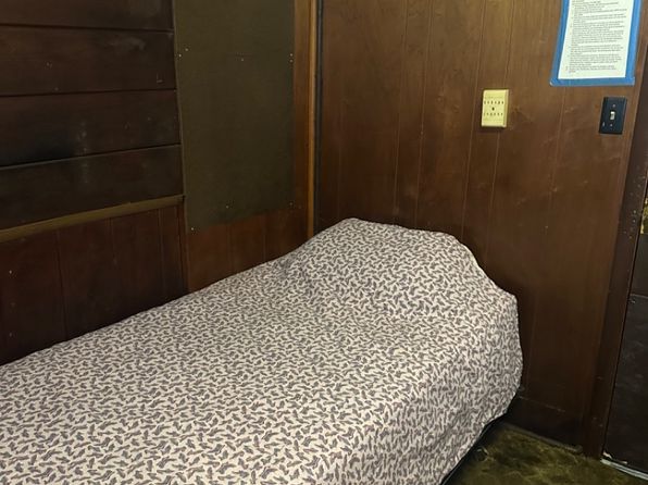 208 S Palmetto Ave Room 3
