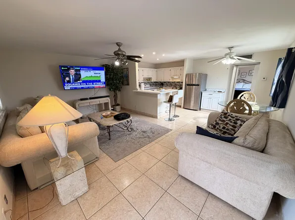 419 Brittany Dr, Delray Beach, FL 33446