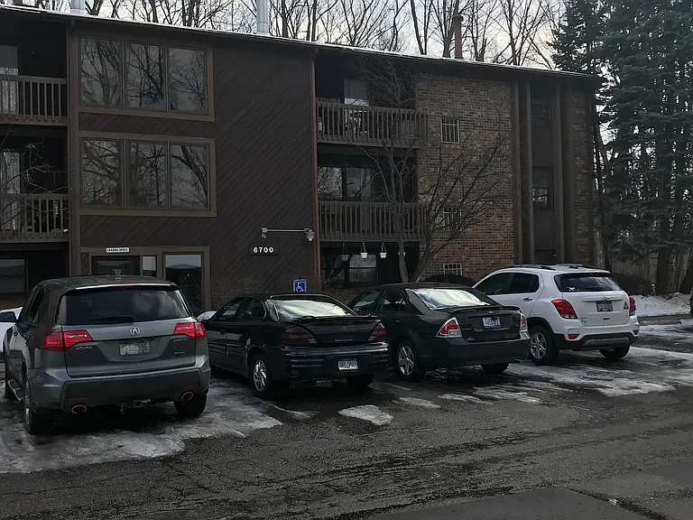 Creekstone Apartments — Photo 8