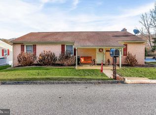 101 Pine St, Glen Rock, PA 17327