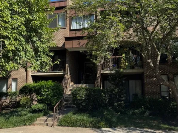 11260 Chestnut Grove Sq APT 139, Reston, VA 20190