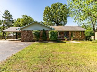 8622 Royal Ridge Dr, Fort Smith, AR 72903