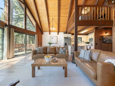 938 Country Club Dr, Tahoe City, CA, 96145
