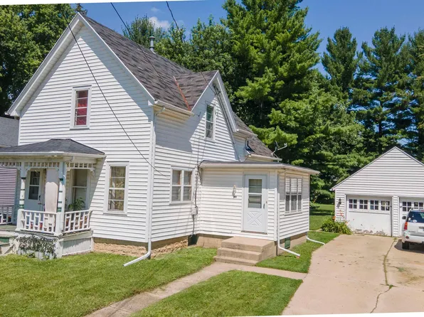 53 Union St, Ripon, WI 54971