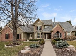 1315 Meadow Ct, Shoreview, MN 55126