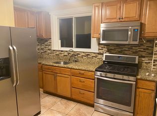 10 Grover St APT 1, Lynn, MA 01902