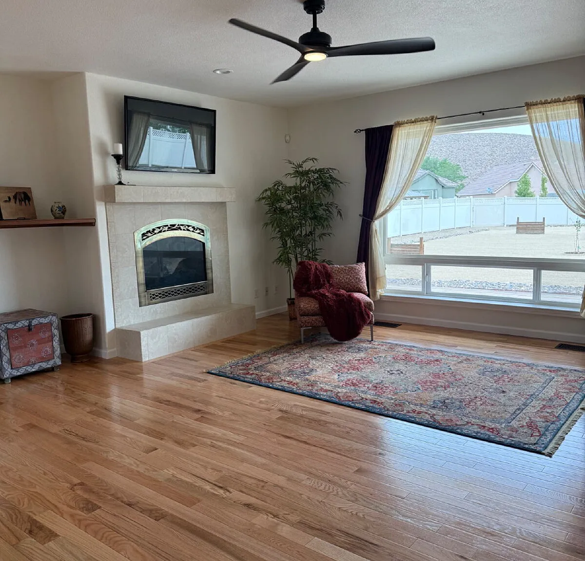 3 bed, 2.0 bath, $3,200 — Photo 4