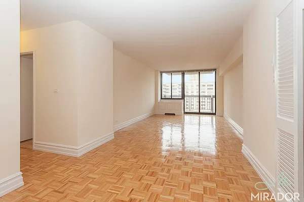 Rented by Mirador Real Estate | media 10