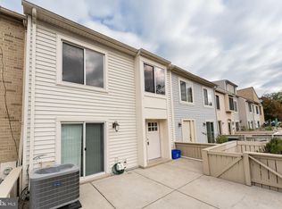 9935 Ridgeline Dr, Gaithersburg, MD 20886