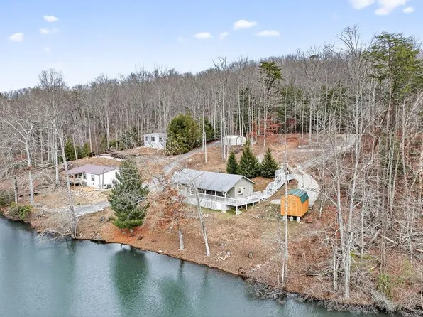 160 Indian Rock Loop, Crossville, TN 38572