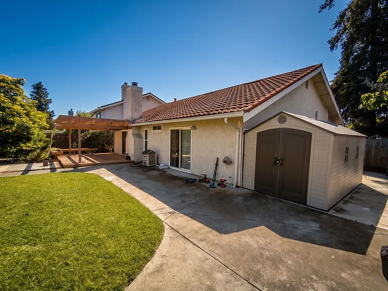 4653 Dinuba St — Photo 14