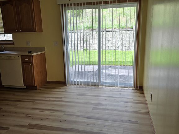 5th image of 1204 W Missouri St