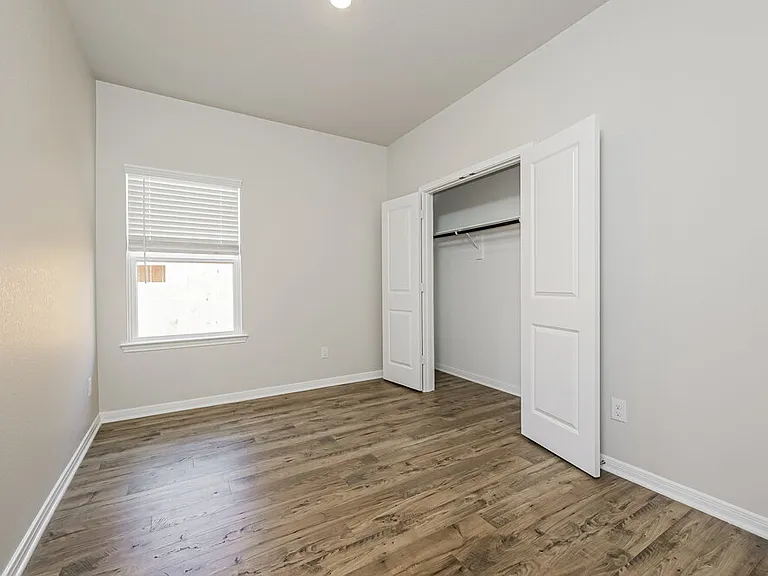 16427 Honeysuckle Hill Dr — Photo 17