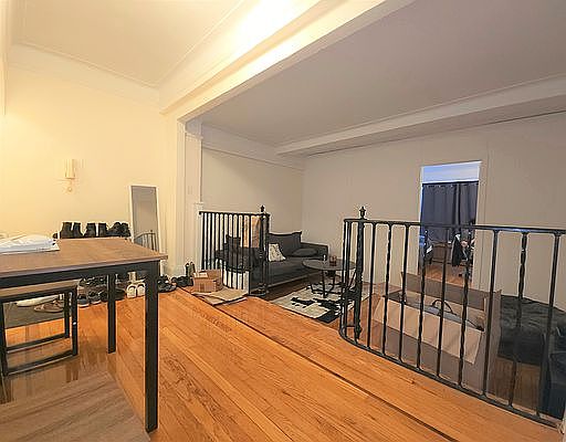 4th image of 310 E 55th St #3FG
