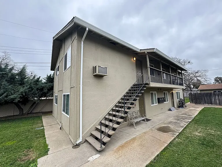 4801 Orange Grove Ave #3 — Photo 6