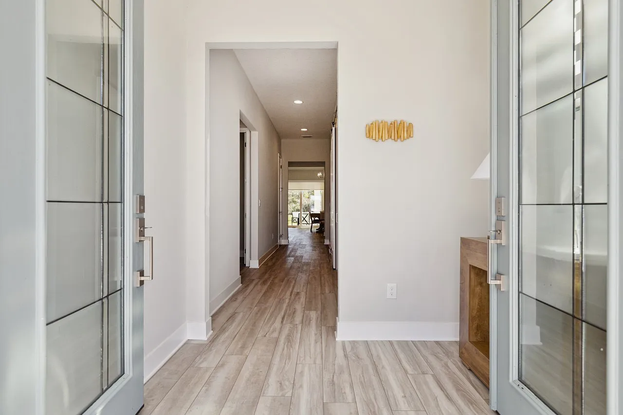 3 bed, 2100 sqft, $3,600 — Photo 4