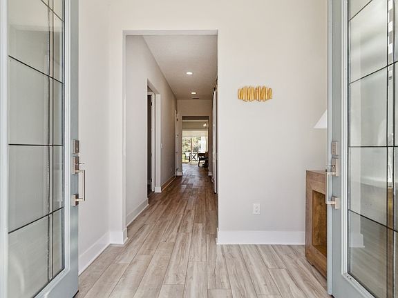4th image of 599 Flemington