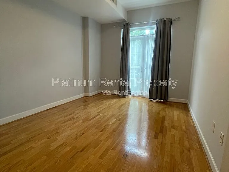 325 E Paces Ferry Rd NE #414 — Photo 10