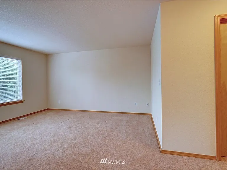 4055 Galena St SE — Photo 4