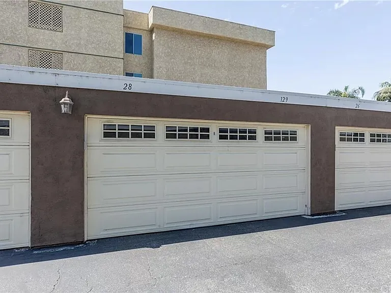 12555 Euclid St #33 — Photo 5