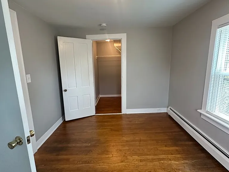 160 S Main St — Photo 11