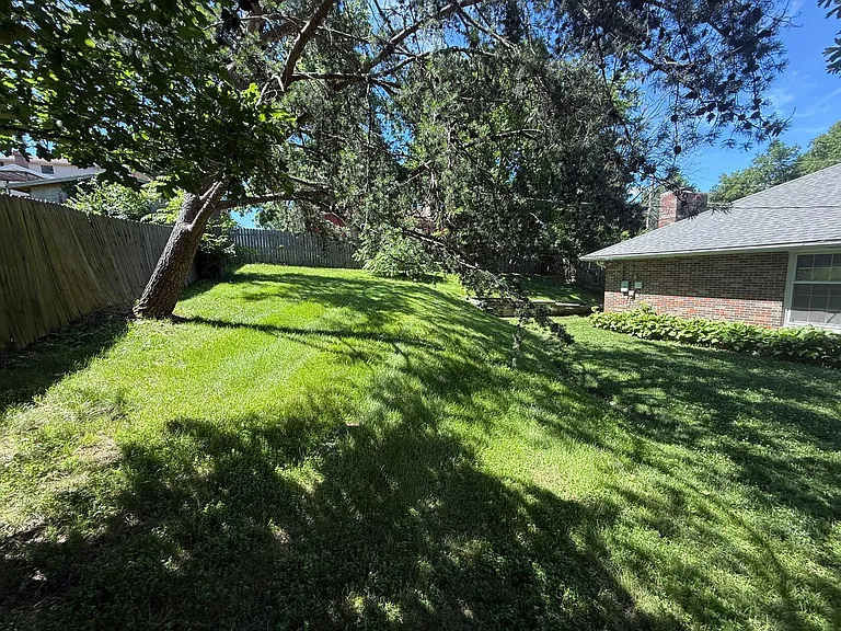 2500 Bluff Blvd — Photo 67