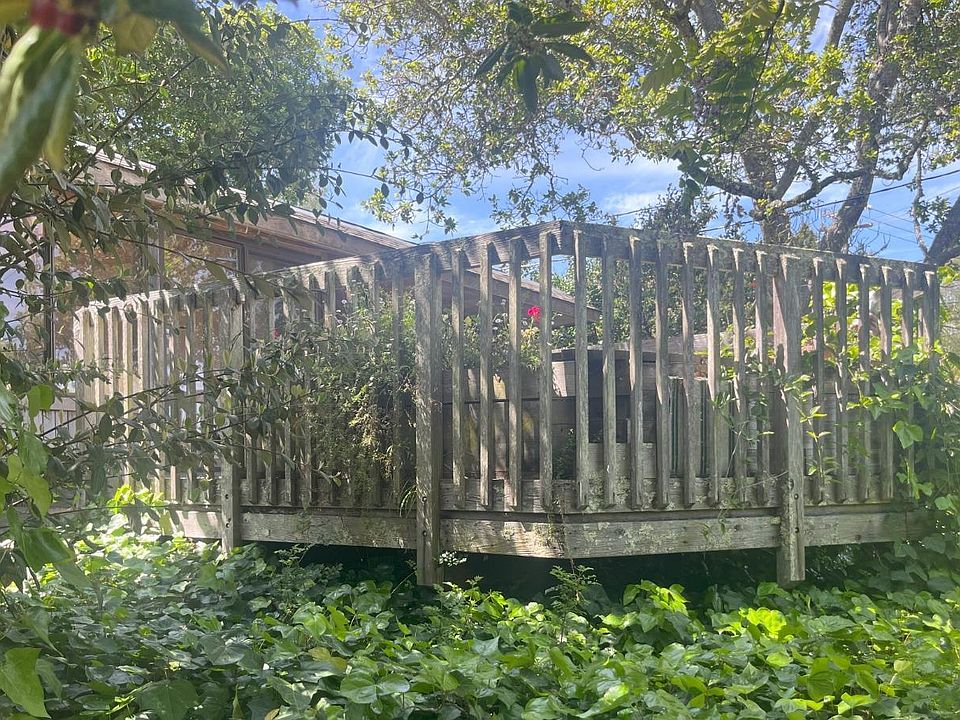 2nd image of 903 Greenhill Road