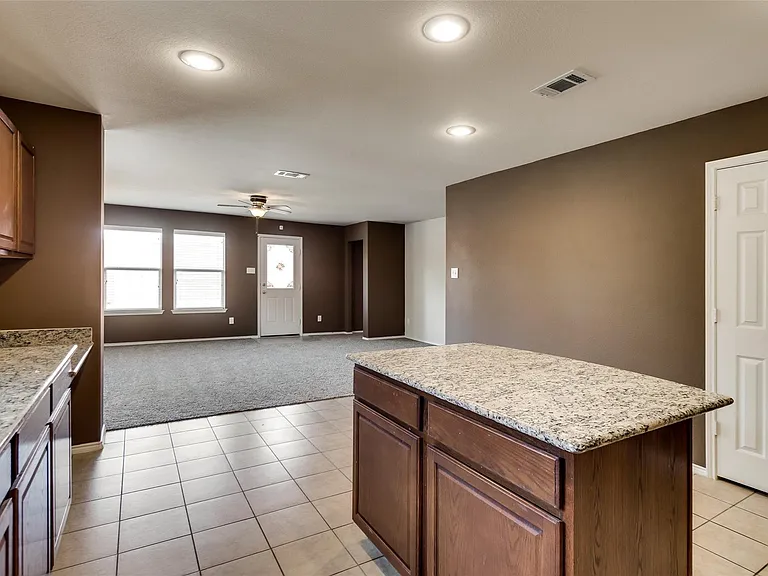 7000 Derbyshire Dr — Photo 8