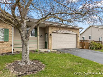 87 Grand Village Ct SW #36, Grandville, MI, 49418