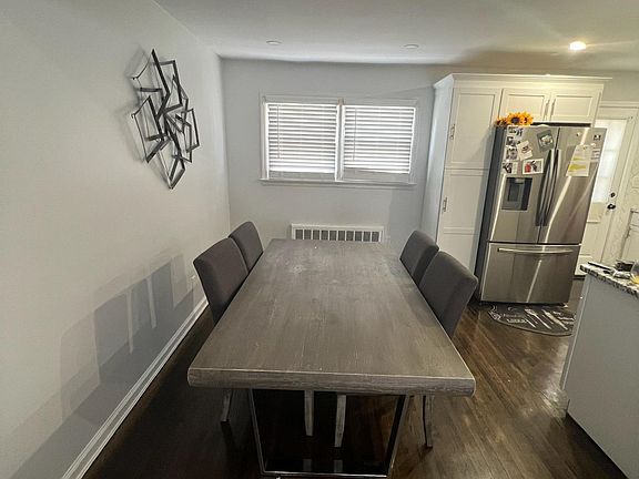 3rd image of 294 Clement Ave #1