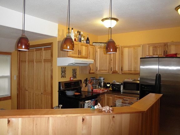 5th image of 524 E Orcas Ave
