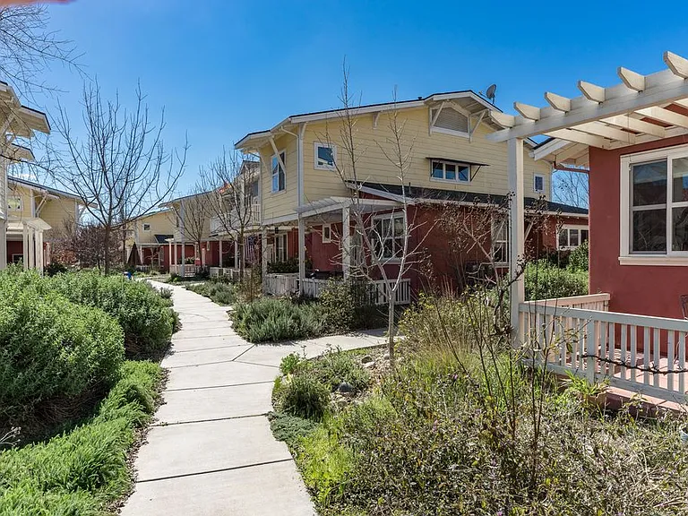 2658 E Alluvial Ave #117 — Photo 4