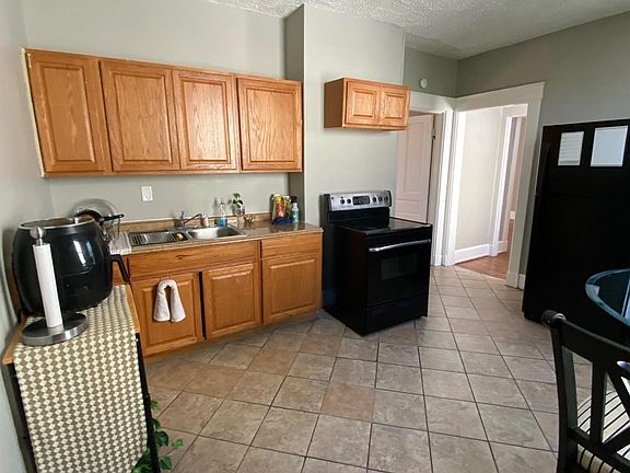 3rd image of 3185 McHenry Ave